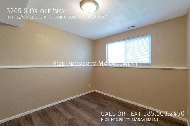 Foto del edificio - Remarkable Value. Unbeatable Location.