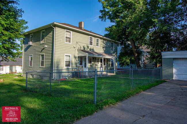 Building Photo - 1422 N 38th St