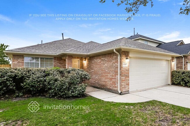 Foto del edificio - 16102 Majestic Glen Ln