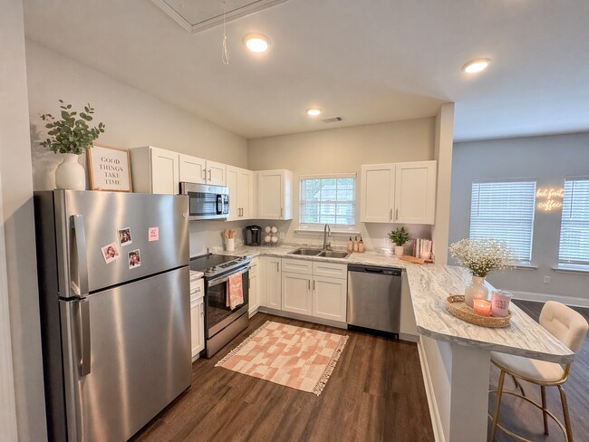 Foto del edificio - 130 Briarwood Rd