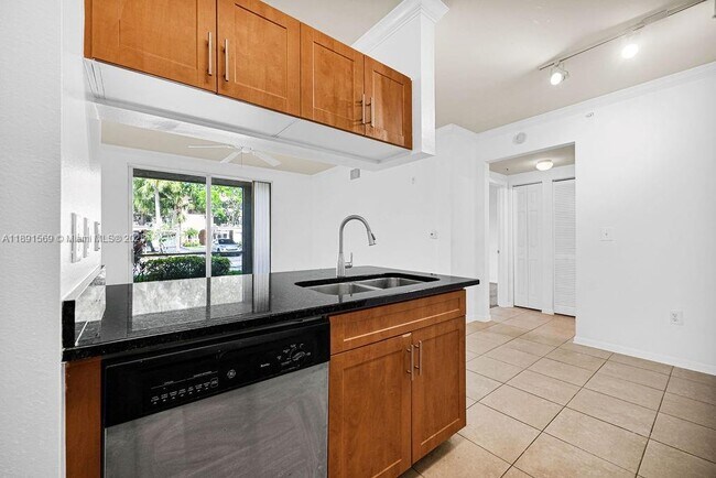 Foto del edificio - 6565 Emerald Dunes Dr