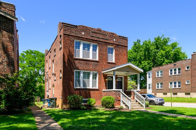 Foto del edificio - 1335 Woodland Dr
