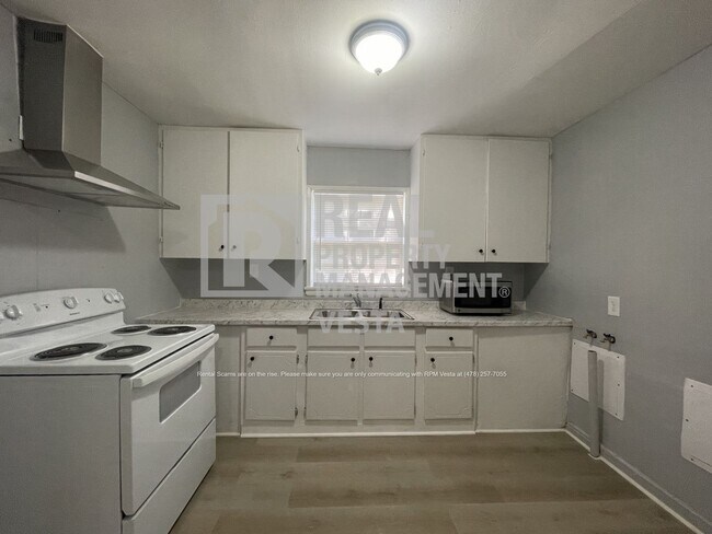 Foto del edificio - 1250 Winton Ave