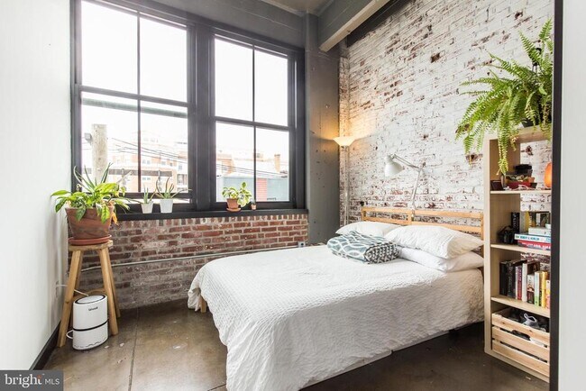 Foto del edificio - 1701 Tulip St