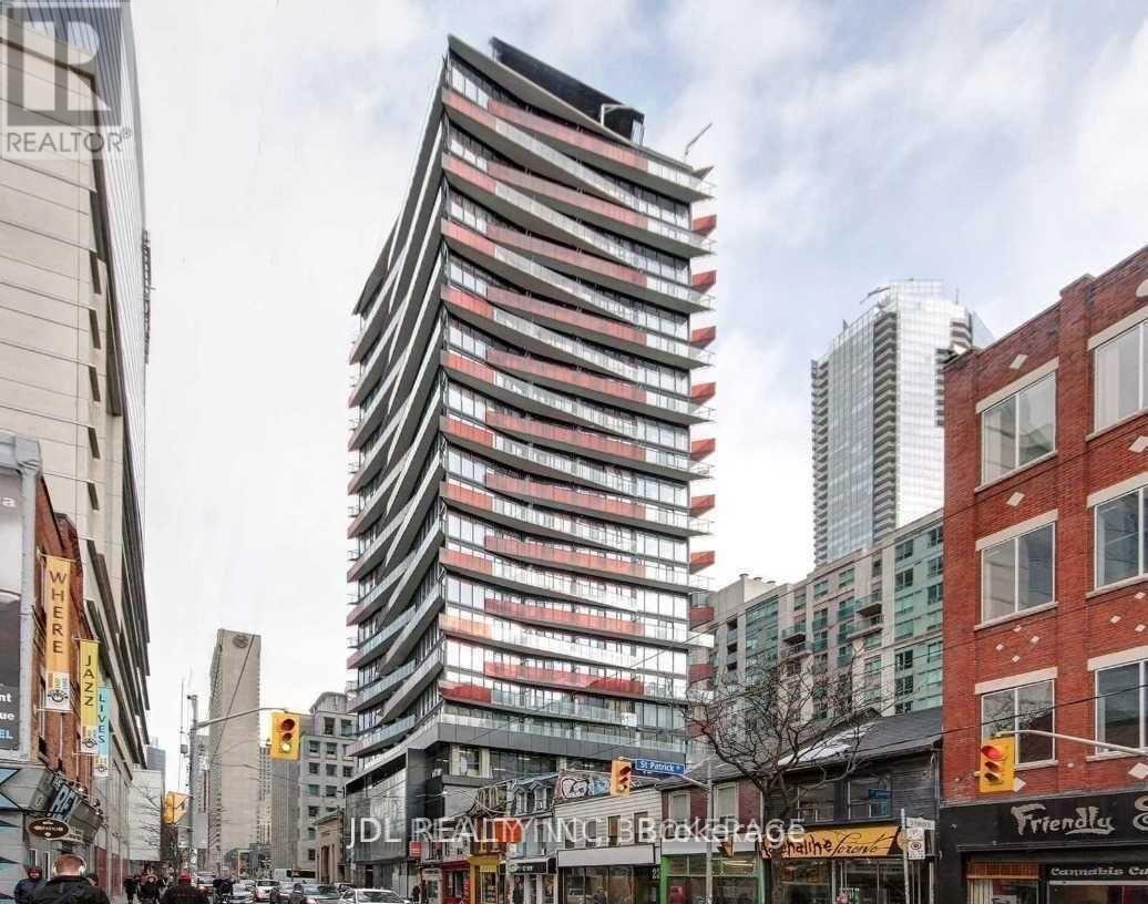 Photo principale - 215-215 Queen St W
