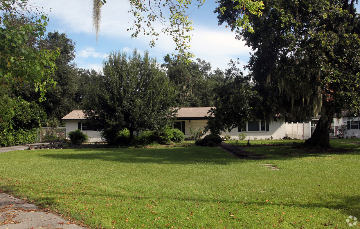 Primary Photo - 1130 Jungle Ct
