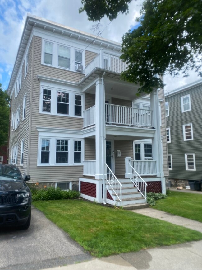 Building Photo - 47 Milwood St