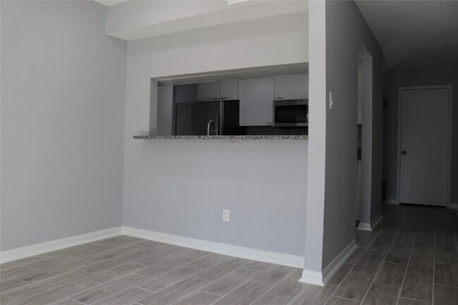 Building Photo - 12633 Memorial Dr