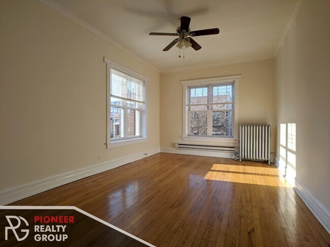 Foto del edificio - 947 W Cornelia Ave