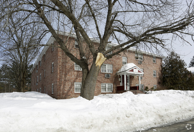 Building Photo - Heritage Estates