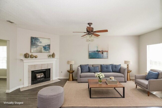 Foto del edificio - 7899 Brady Creek Cove