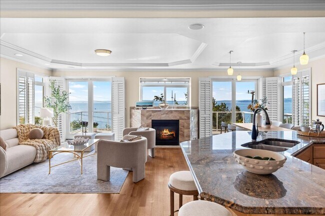 Foto del edificio - 5Bd/3.5Ba Shoreline House