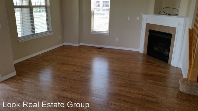 Foto del edificio - 4 br, 3.5 bath House - 3563 Yosemite St