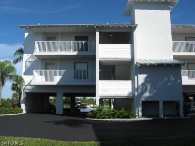 Foto del edificio - 16621 Stringfellow Rd