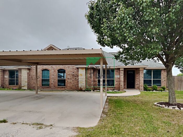 Primary Photo - Beautiful Home + Stress Free Utility Set Up!