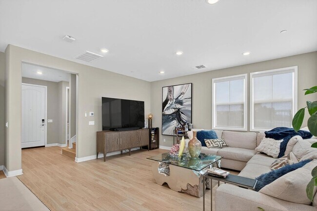 Foto del edificio - 1733 Artemisia Ct