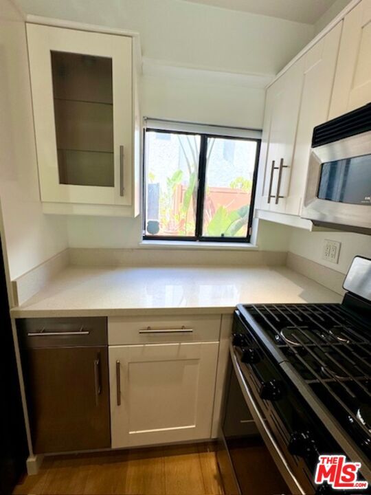 Foto del edificio - 10926 Bluffside Dr