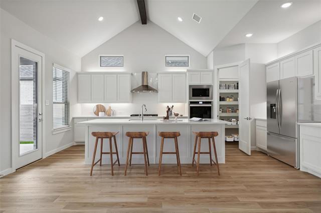 Foto del edificio - 4421 Rustic Ridge Dr