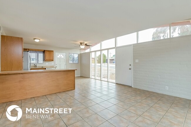 Building Photo - 8125 E Hayne St
