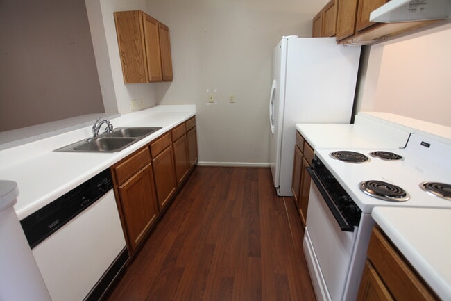 Building Photo - 912 Harvard Pl
