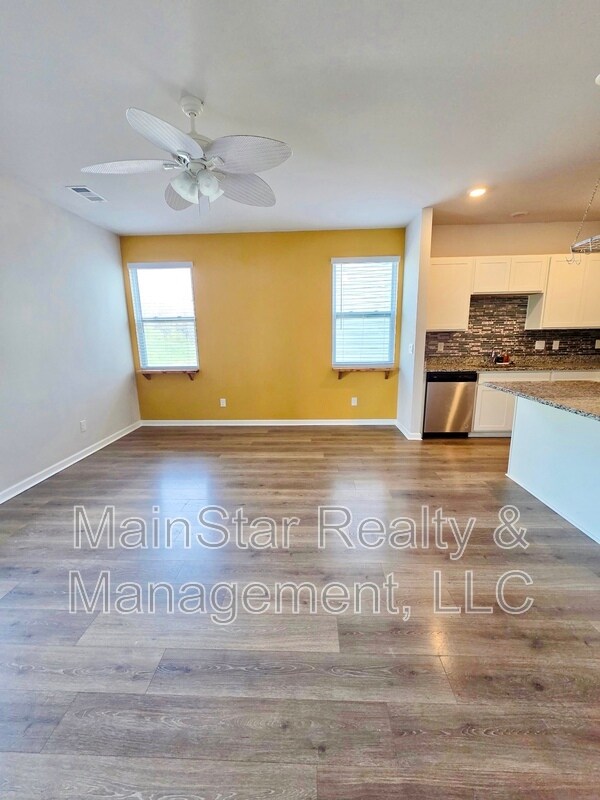 Foto del edificio - 219 Catherine Ln