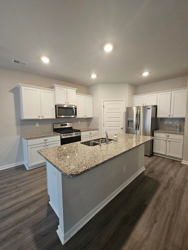 Building Photo - 3193 White Gate Lp