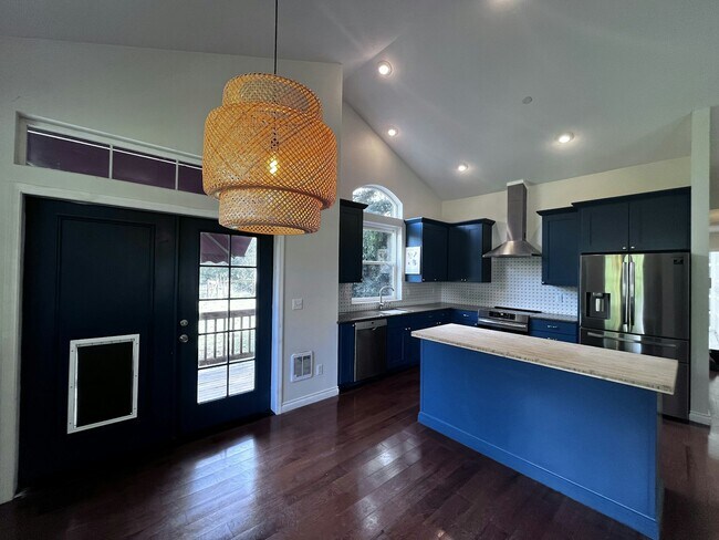 Foto del edificio - 13620 Batten Rd NE