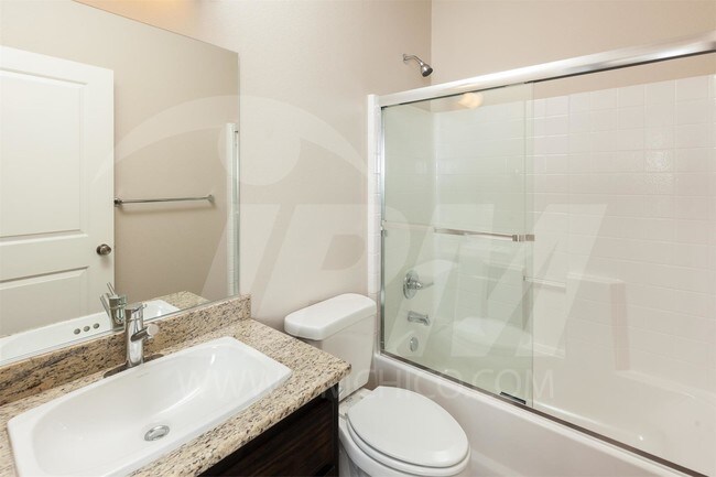 Foto del edificio - 114 W 18th St