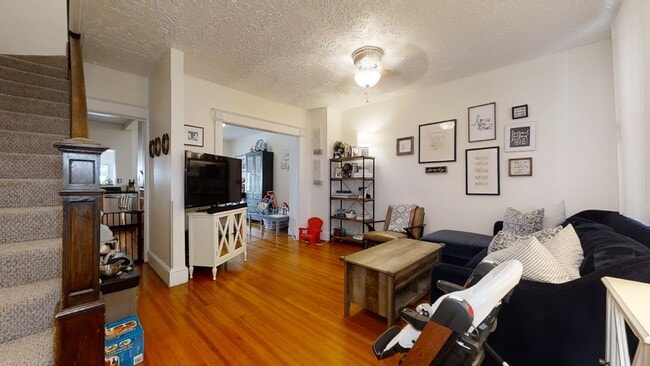 Photo - 1718 D St SE House