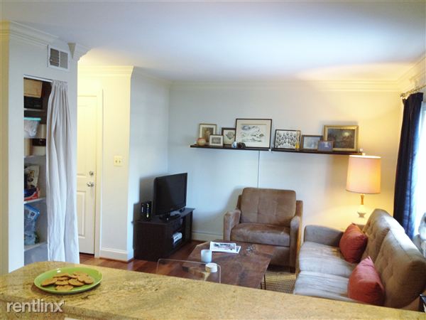 Building Photo - 1219 Oronoco St