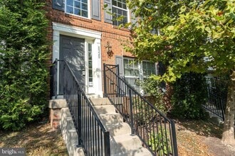 Building Photo - 8320 Stickley Ct
