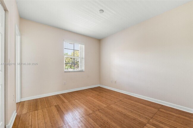 Foto del edificio - 3360 NE 14th Dr