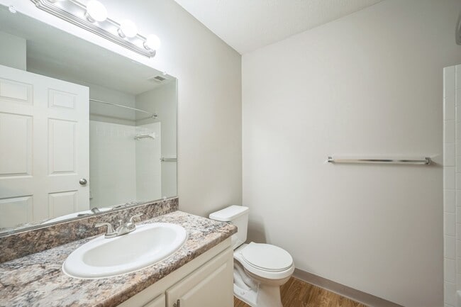 Building Photo - Pier 38