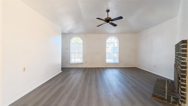 Foto del edificio - 9519 Wellsworth Dr