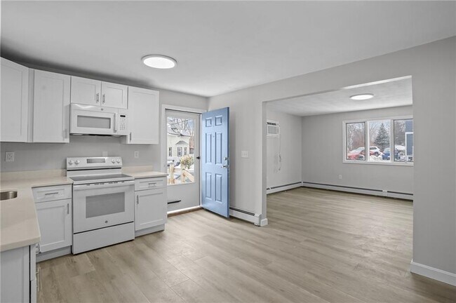 Foto del edificio - 164 Fruit Hill Ave