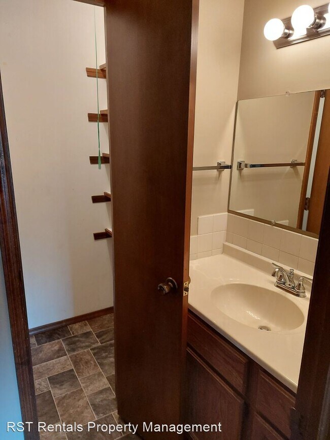 Foto del edificio - 2 br, 2 bath House - 2009 Tracy Dr. 1