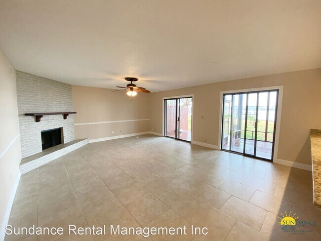 Foto del edificio - 3 br, 2.5 bath House - 105 Clifford Drive