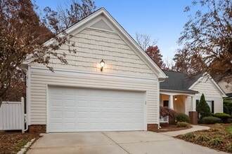 Building Photo - 164 Poplar Woods Dr