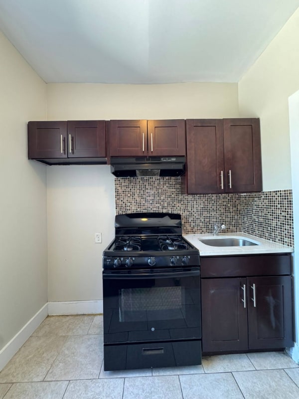 Foto principal - 901 Bergen St