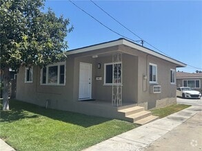 Building Photo - 846 S Olive St
