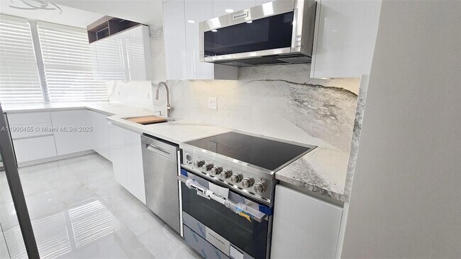 Foto del edificio - 250 174th St