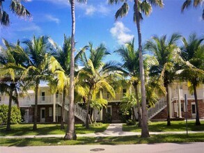 Building Photo - 100 Sunrise Dr