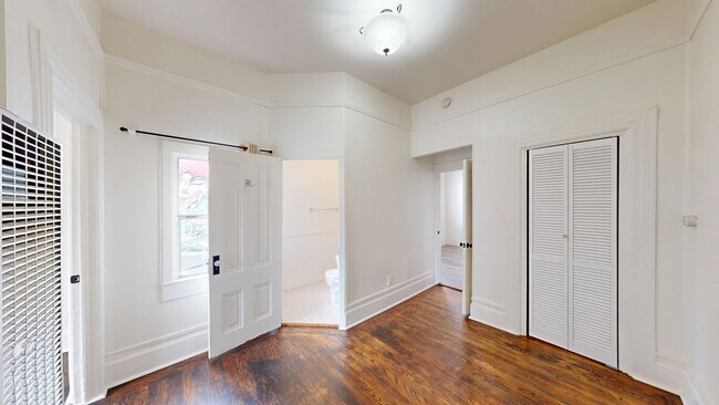 Foto del edificio - 1724 Waller St