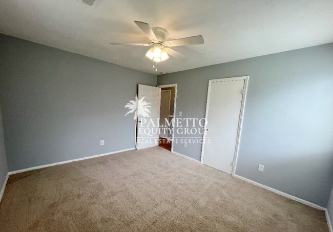 Foto del edificio - 2304 Madre Pl