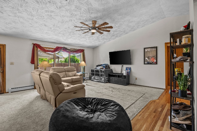 Building Photo - 2923 Bonito Ave