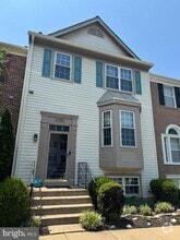 Building Photo - 20880 Butterwood Falls Terrace
