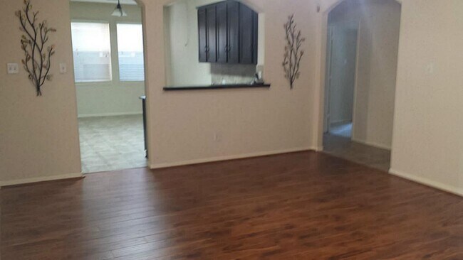 Building Photo - 4023 Windmill Creek Dr
