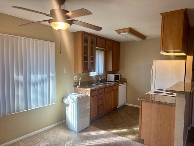 Foto del edificio - 6333 College Grove Way