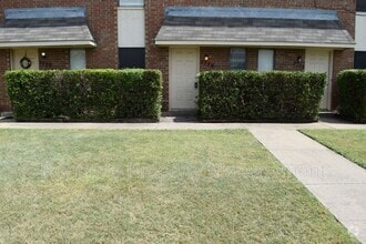 Building Photo - 3724 Cibolo Dr