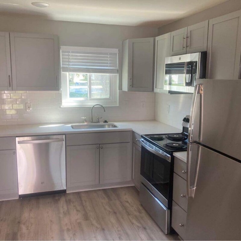 Primary Photo - 11207 W 60th St